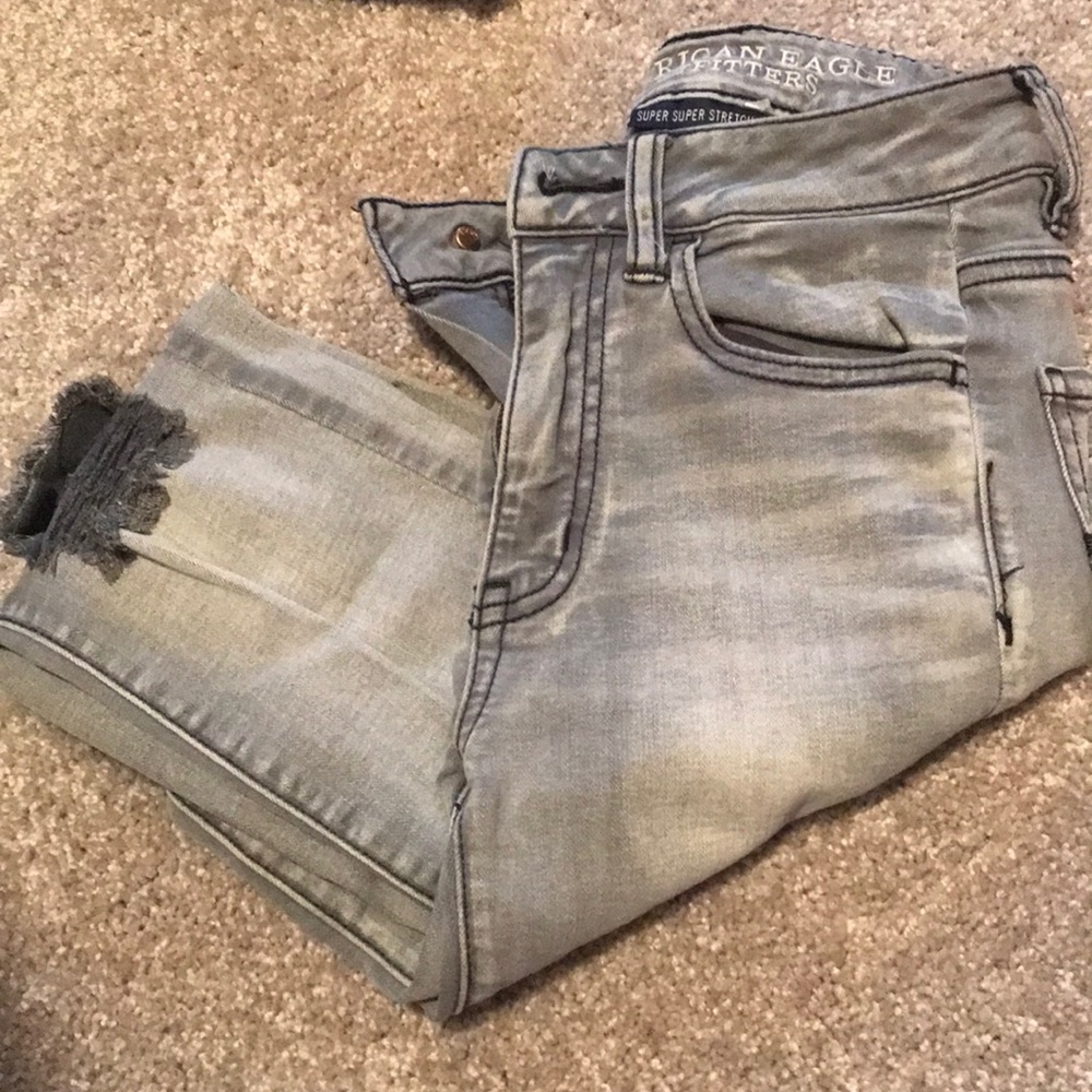 American Eagle distressed jeans